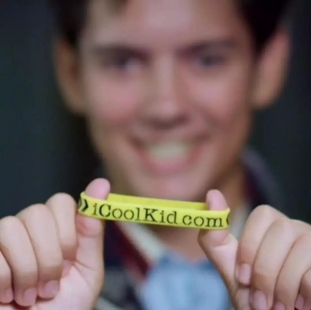 英国年轻霸道总裁,英国的开挂人生