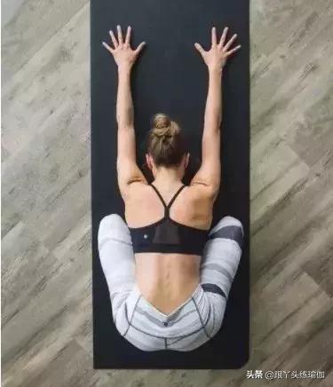 月经量少经期瑜伽体式,经期瑜伽排毒36体式