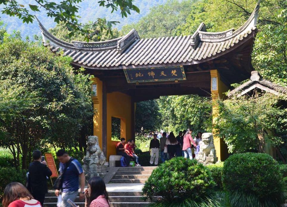 杭州灵隐寺雷峰塔攻略,杭州灵隐寺旅游攻略