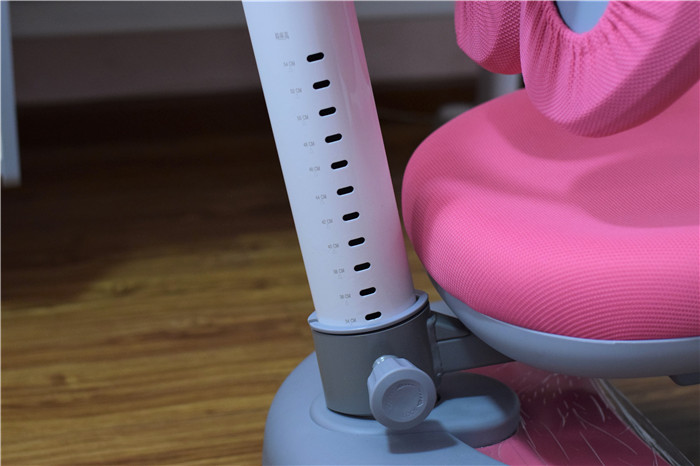 爱果乐学习桌椅调整方法视频,爱果乐儿童学习桌椅怎么搭配