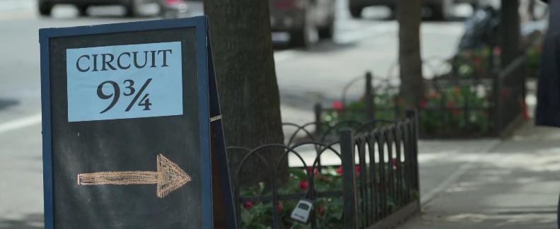 这个神剧还是那么敢怼，网友：每季必追，太敢演了吧