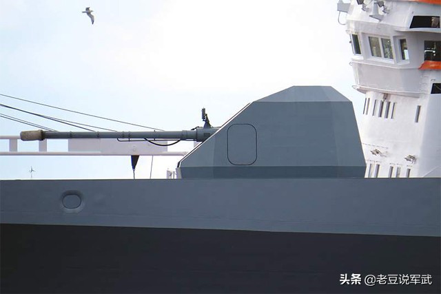 奥托127mm隐身舰炮,奥托76毫米舰炮速射视频