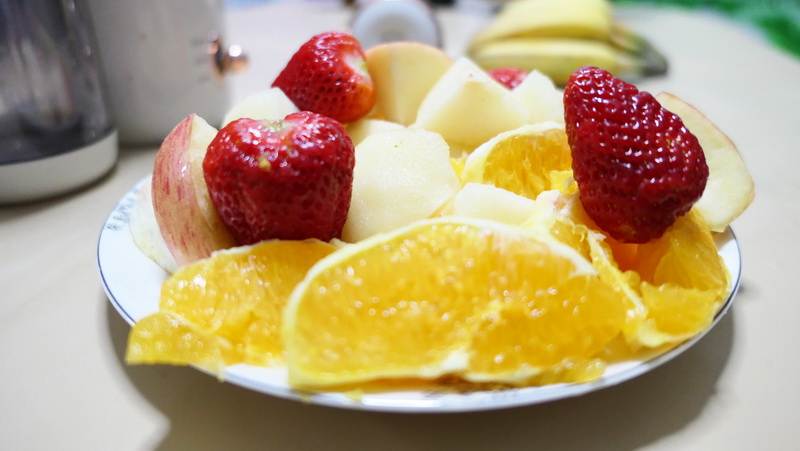 摩飞气泡原汁机苹果汁,来杯现榨果汁清凉一夏