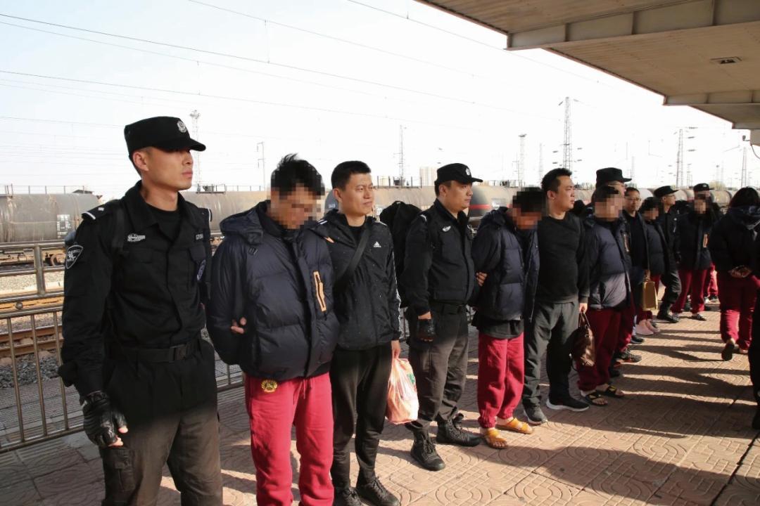 巨划算品牌折扣店,聚划算的东西是正品吗