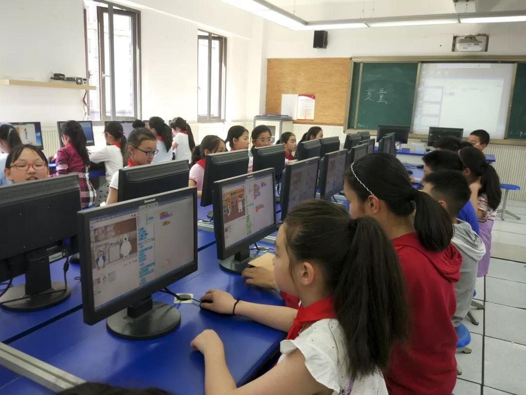 灏忔氮鎺㈡牎鏂板煄鍒嗘牎,灏忔氮鎺㈡牎宸濆ぇ