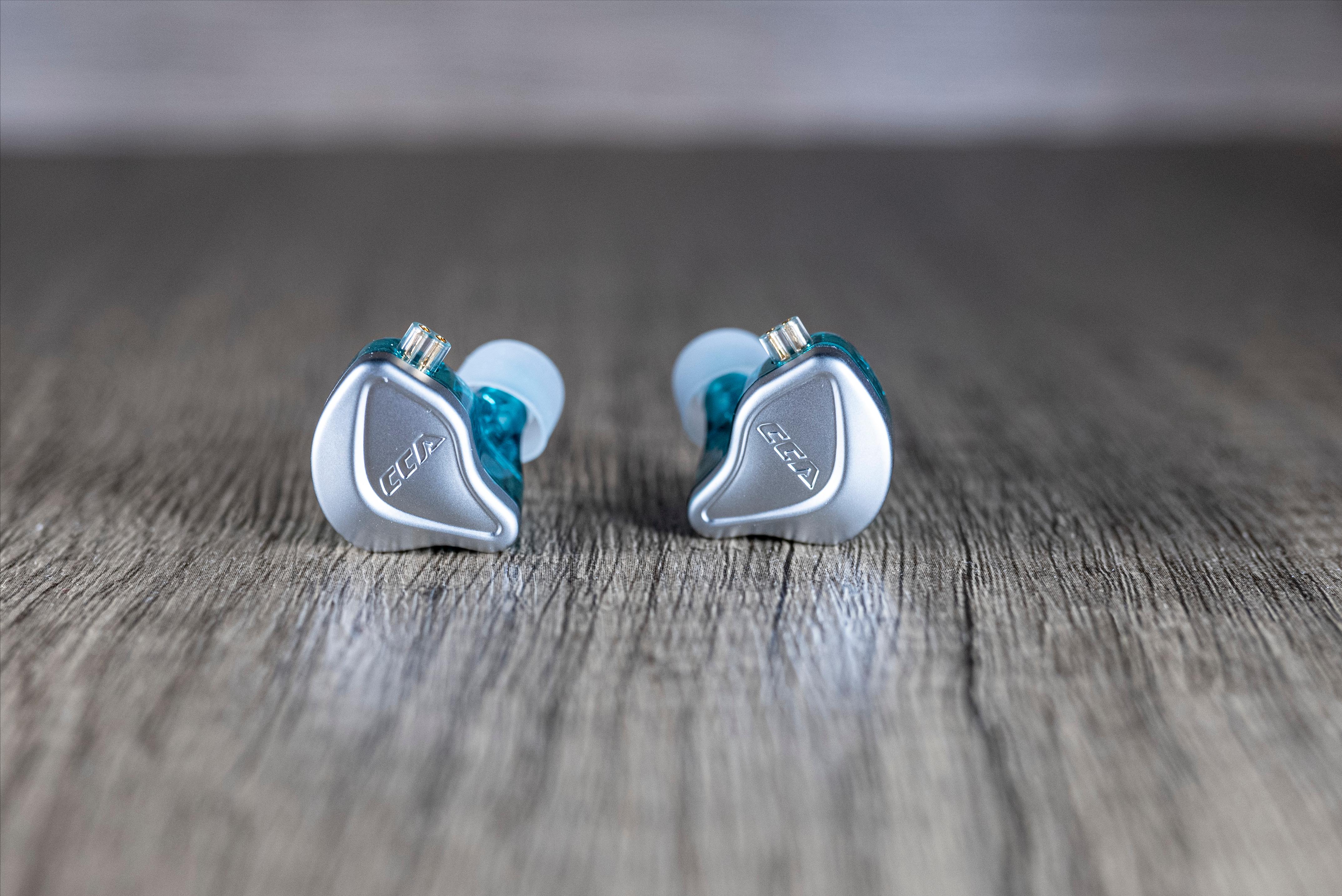 把成本都堆在音质上了？150块的静电入耳式耳机CCA-NRA测评