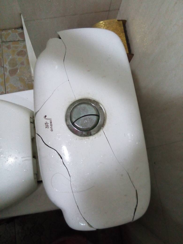 马桶和普通马桶差多少钱,贵的马桶和便宜的马桶区别在哪