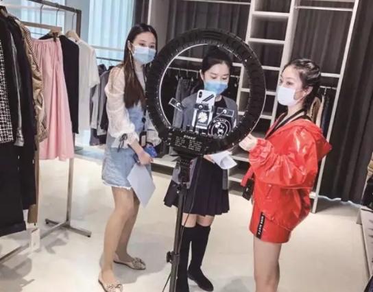 百度怎么直播带货赚钱,看百度直播可以赚钱吗