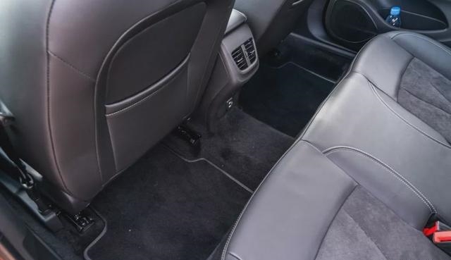 别克威朗三厢版测评视频,别克威朗试驾动力