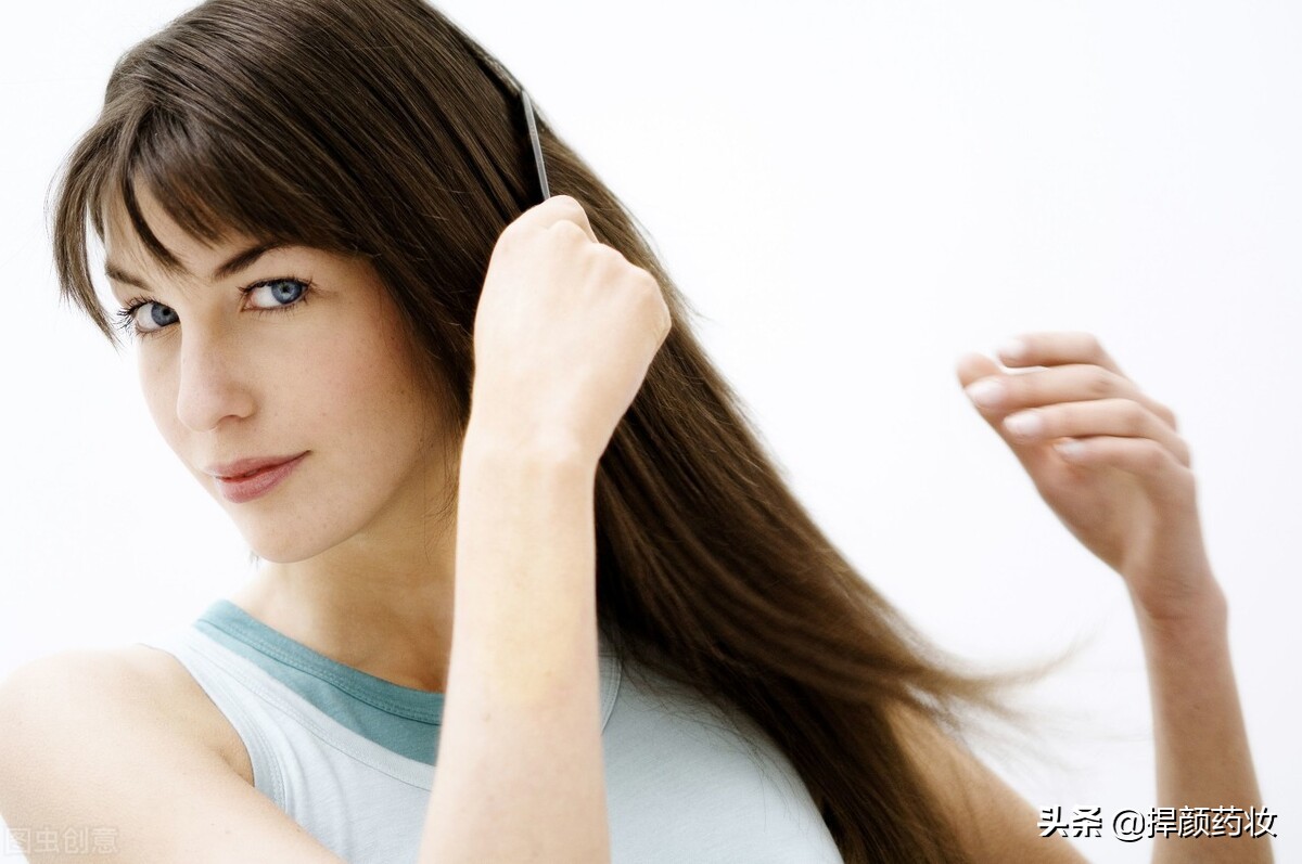 捍颜药妆：头发分叉严重到底是怎么回事？应该如何护理呢？
