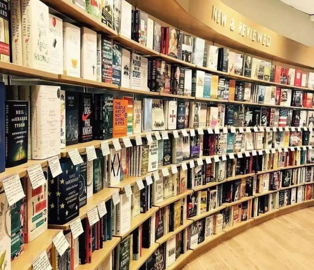 我不信西西弗、PageOne是卖书赚钱的！