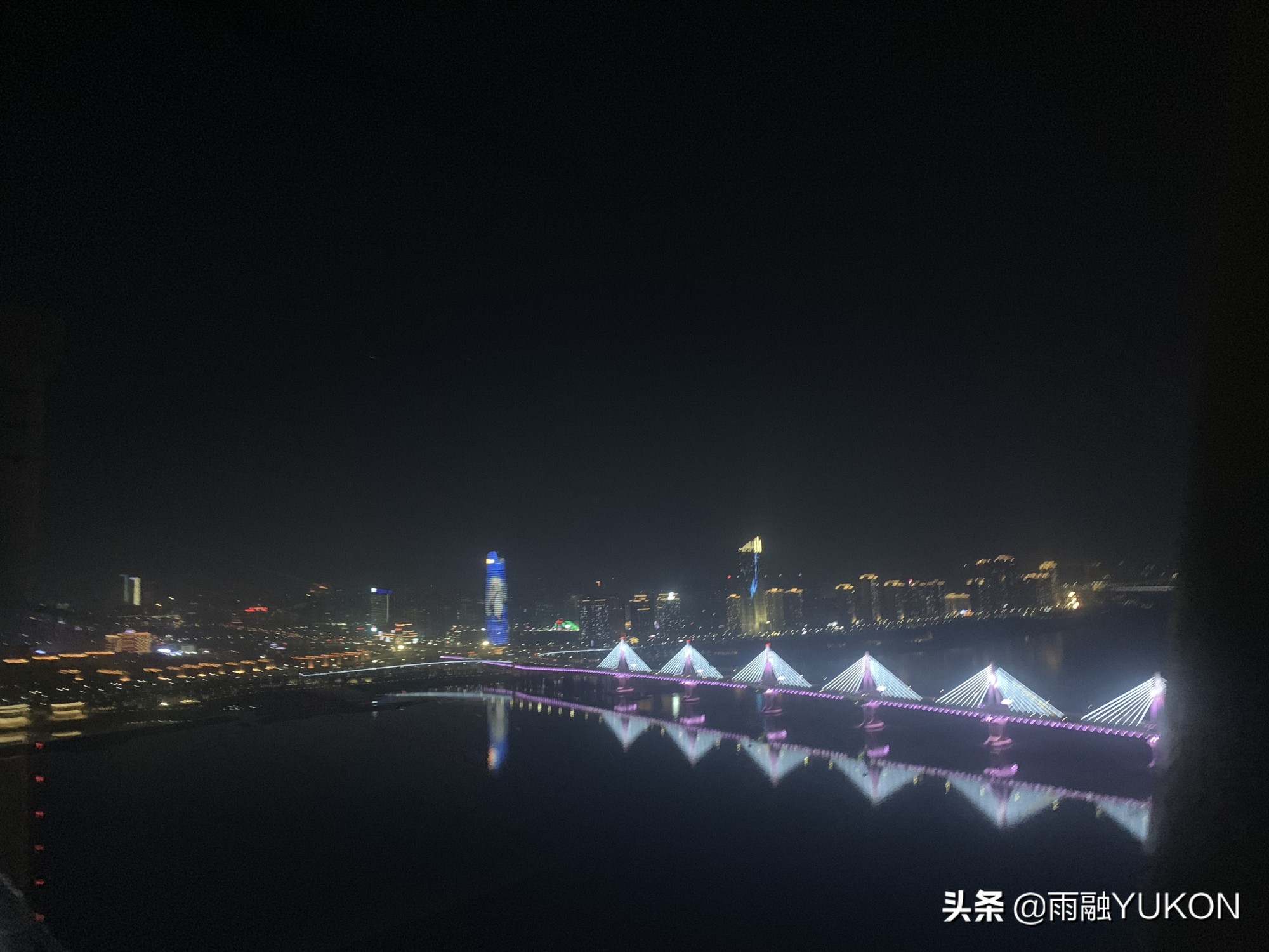 中国最奇迹的摩天大楼,中国第1座摩天轮大楼