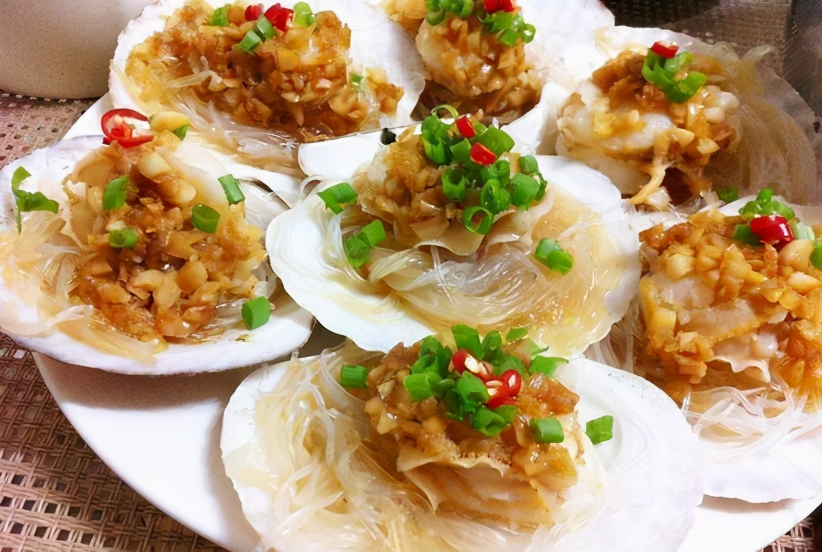 蒜蓉粉丝蒸扇贝做法扇贝怎么处理,已经蒸熟的扇贝能不能做蒜蓉扇贝