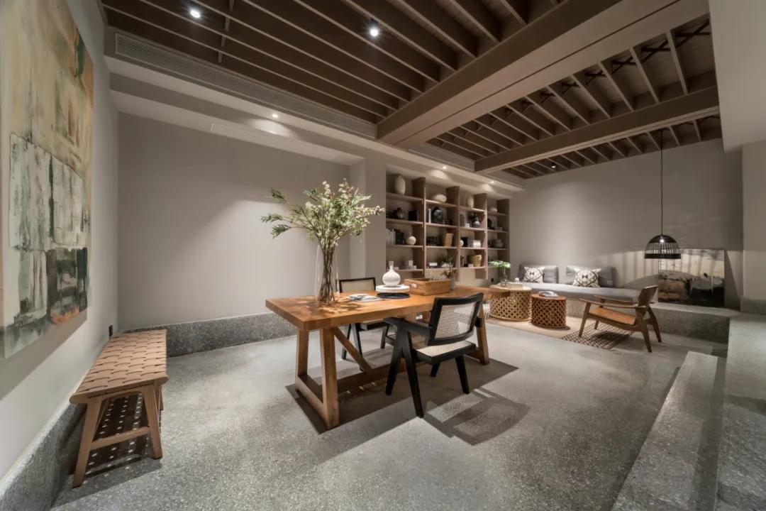 如果蓝湖郡搬到高新区管委会旁,有多少人能提前看到价值?