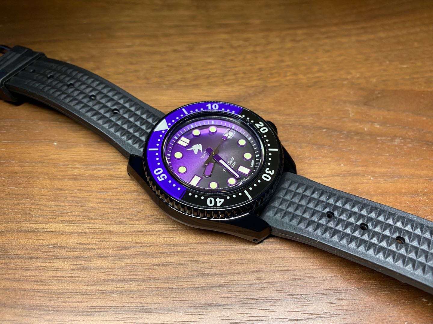 全新毒液测评,国产版毒液开箱