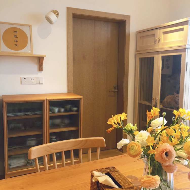 70平两室小户型，原木色的日式小清新，让家更温馨