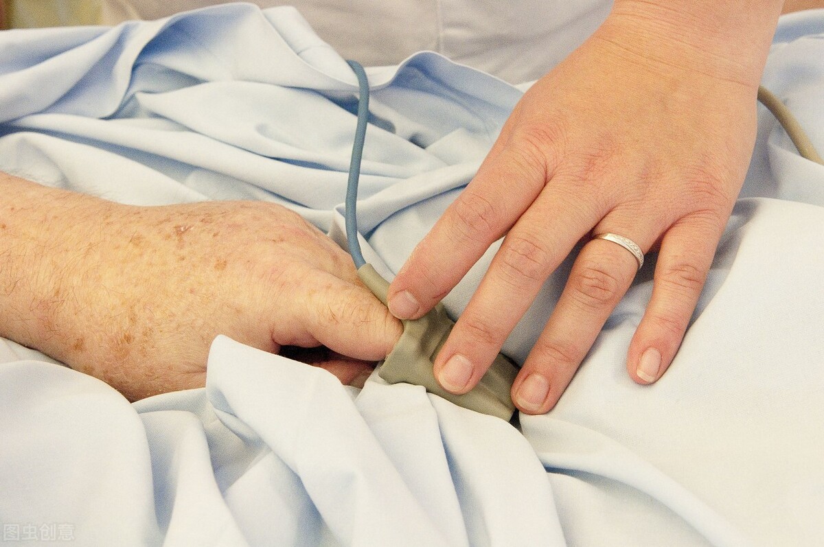 浅表性胃炎烧心呕吐反酸,糜烂性胃炎反酸吐血