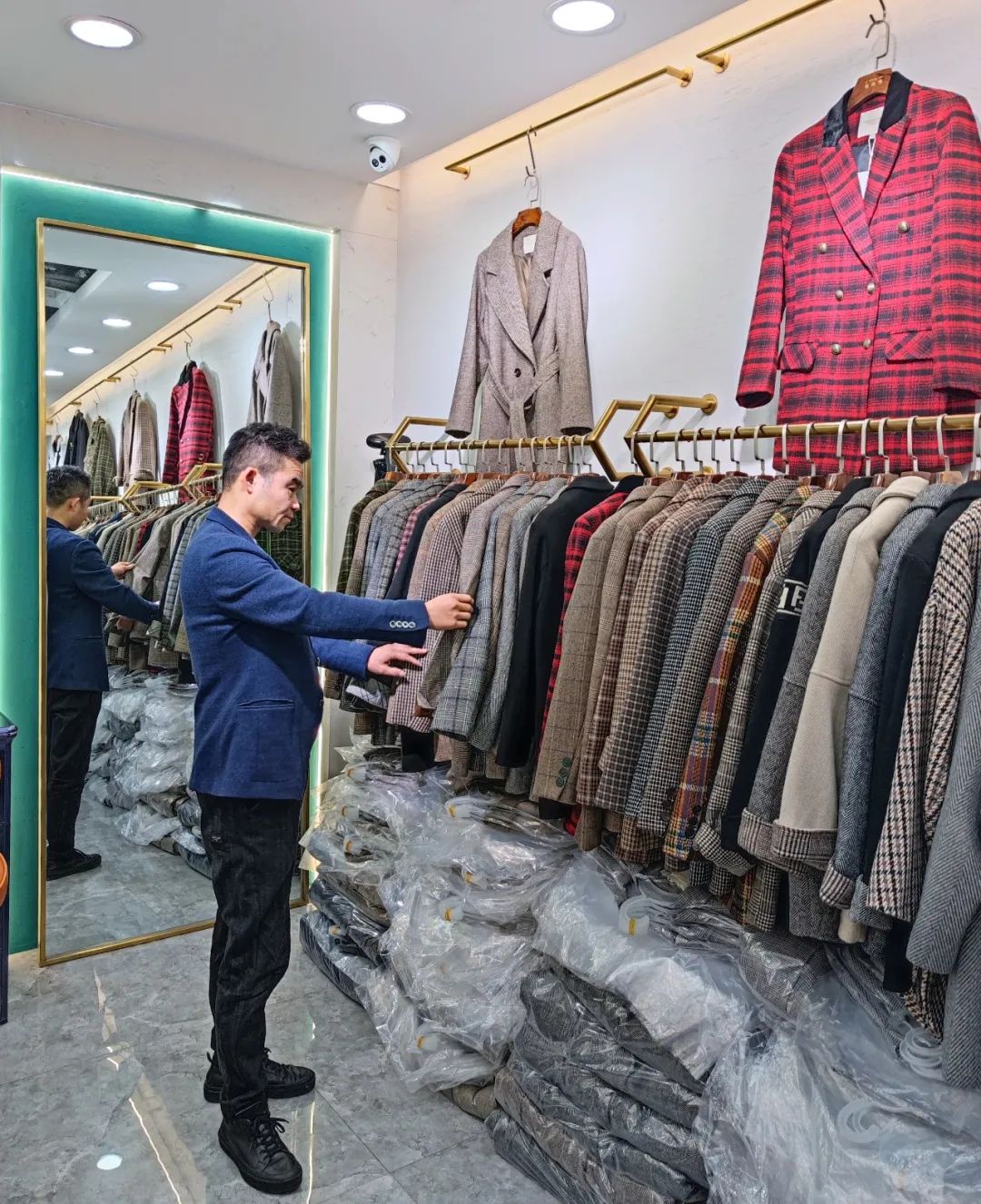 徐新建男装,徐新建女装