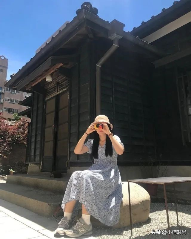 好看的运动鞋女穿搭,女生运动鞋推荐高颜值好搭配