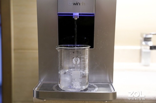 小型净水器能净化水吗,净水器净化纯水