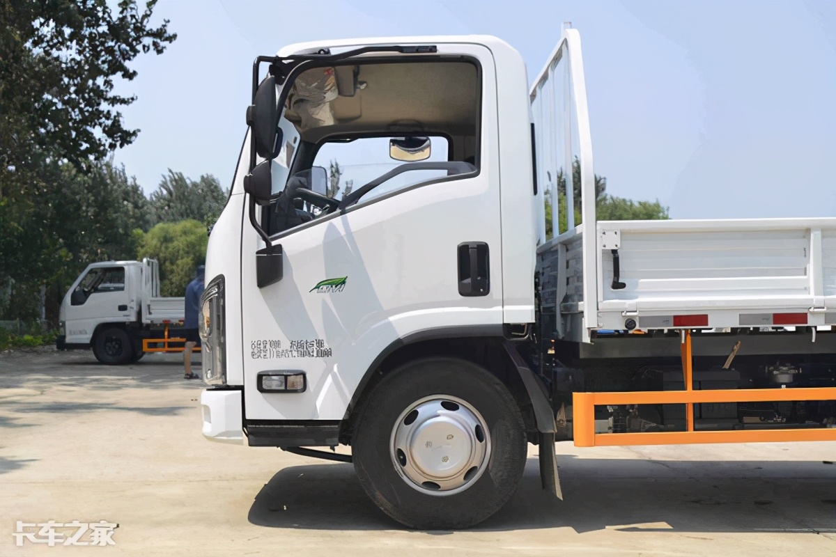 五十铃轻卡国五好还是国六好,庆铃五十铃新能源轻卡最新款