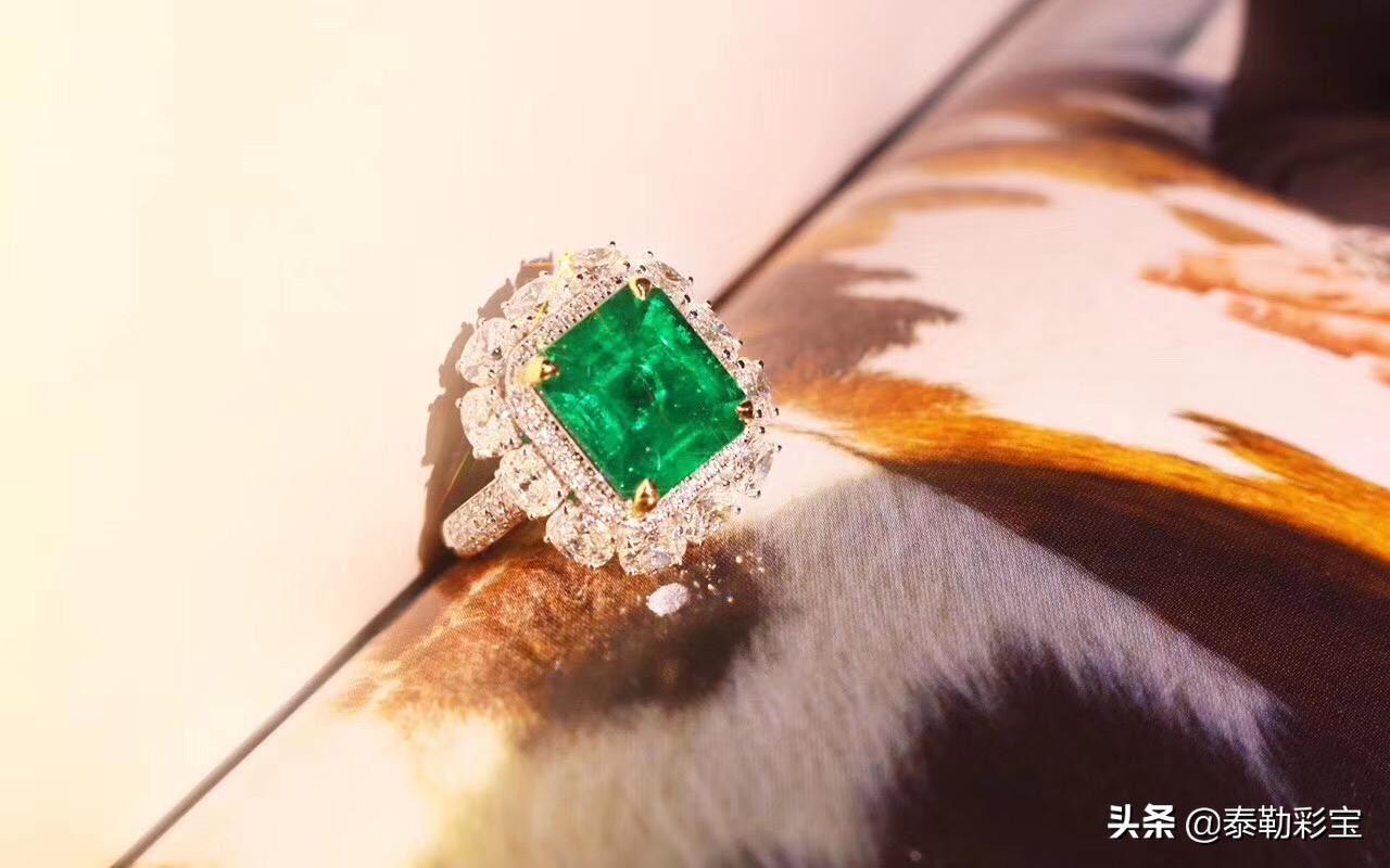 祖母绿戒指适合什么场合,祖母绿形状钻石戒指寓意