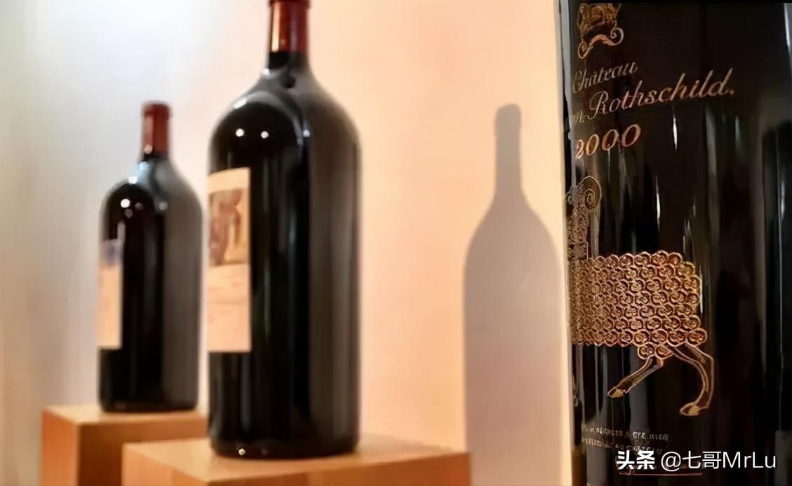 007史上最全酒单：撩妹，还得看《007》，因为哥喝的不是酒，是情