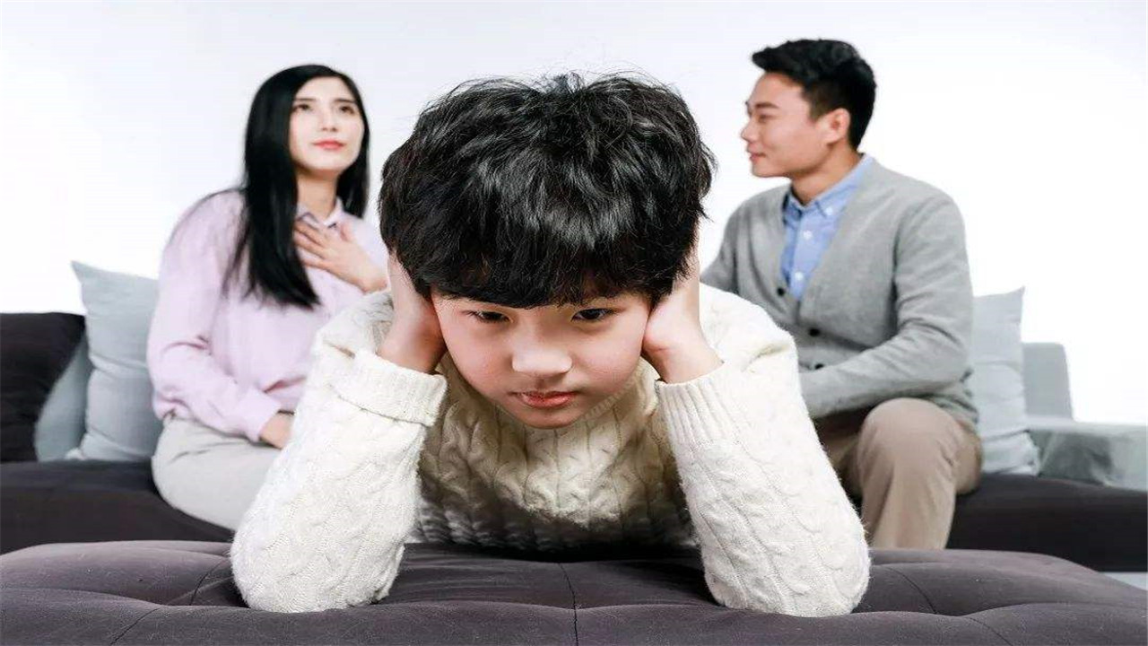 孩子自尊心强却被说矫情怎么办,孩子自尊心太强内心敏感爱哭