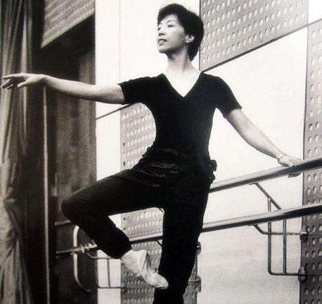 被周恩来赏识演“琼花”,后因受伤退出舞台,薛菁华后来怎么样了