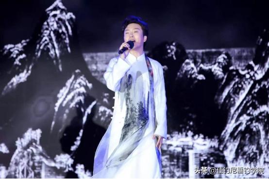 钓鱼人的购物狂欢节,钓鱼狂欢节在哪