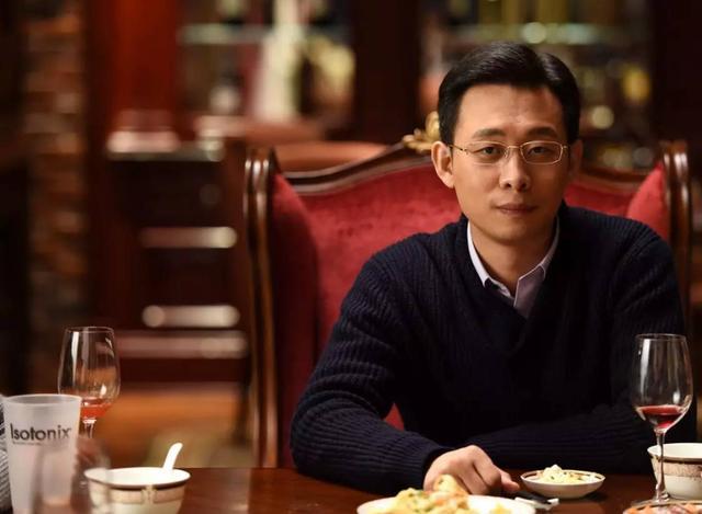 张译和陈松伶为什么会选择丁克,张译为何娶大6岁二婚妻子带孩子