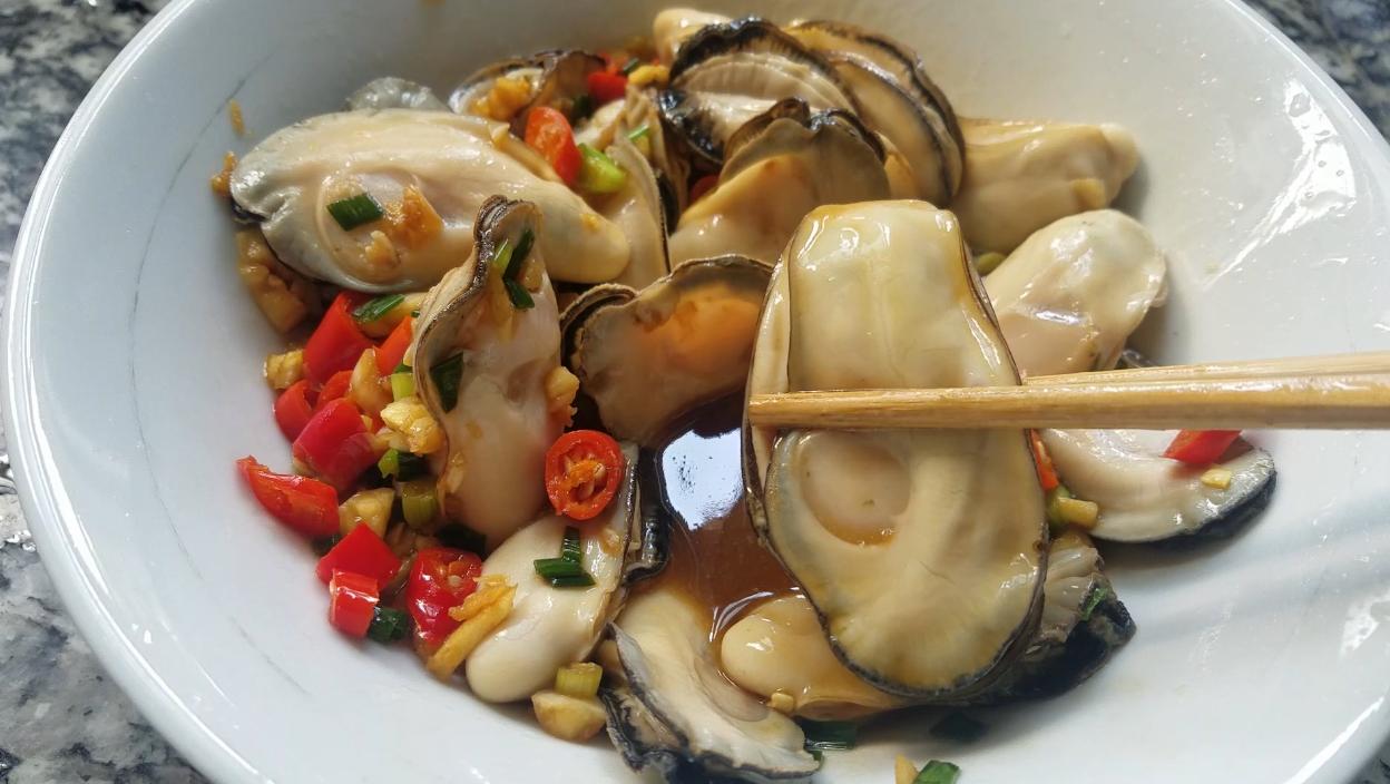 生蚝又好吃又简单的做法,生蚝的多种做法大全