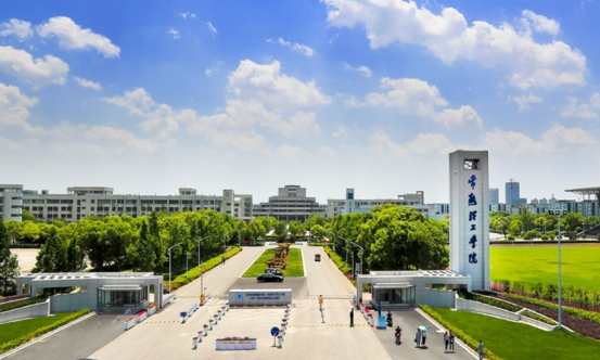这所“名不见经传”的二本高校,就业率高达98%,不要小瞧它