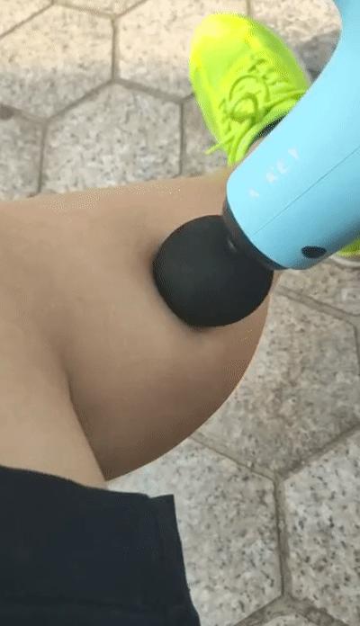 运动后放松神器筋膜枪怎么使用,运动后放松肌肉的工具