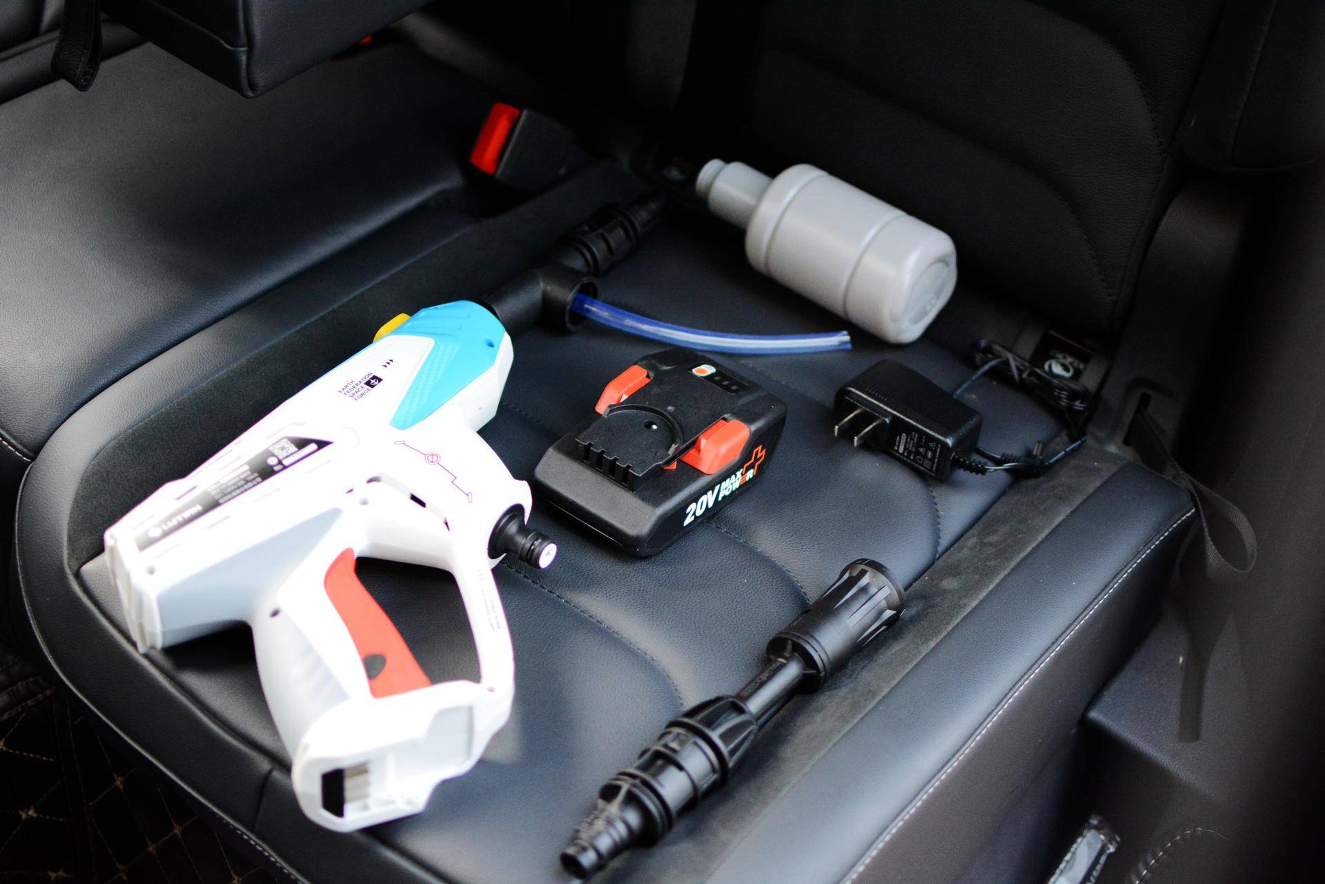 超高压水枪洗车,高压洗车水枪清水能洗干净车吗