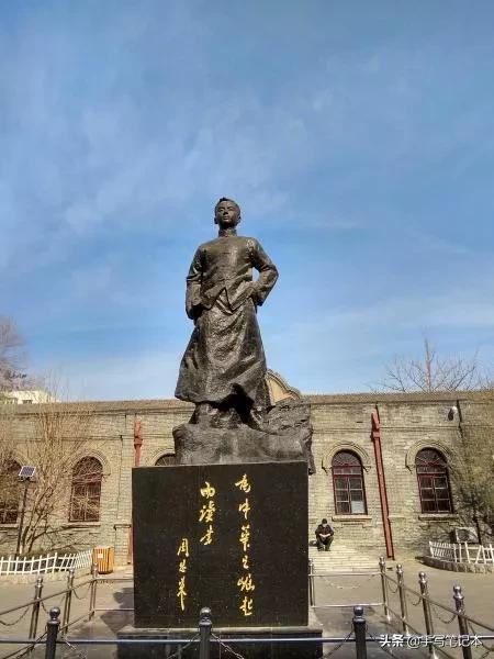 衡二采访,衡二的样子