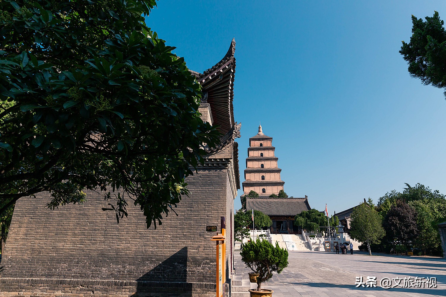 四方楼阁式砖塔大雁塔,大雁塔是哪代的四方楼阁式砖塔