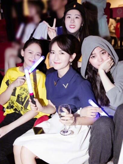 又一对夫妻被传离婚，当事人无奈，二度在微博辟谣不实谣言