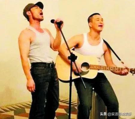 旭日阳刚王旭落魄到地下通道卖艺,草根组合旭日阳刚现状