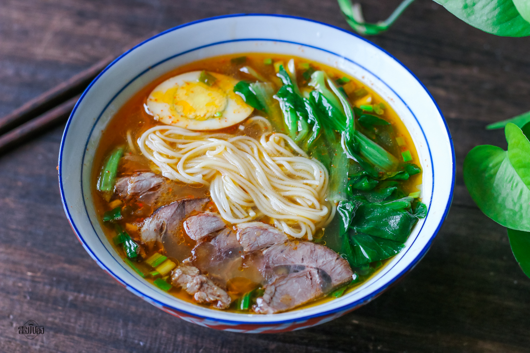 摆摊卖什么食物赚钱成本又低,摆摊卖吃的什么东西最赚钱