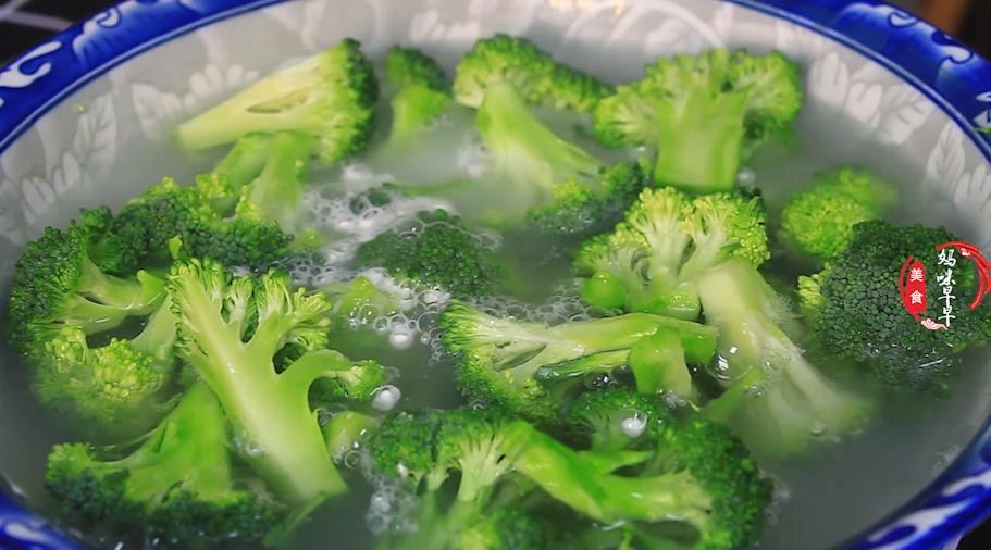 保护视力含叶黄素的食物做法,吃什么明目护眼什么食物含叶黄素