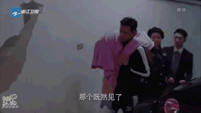 李现200斤未p照片曝光：你以为的腹肌男神，其实是自律狂魔