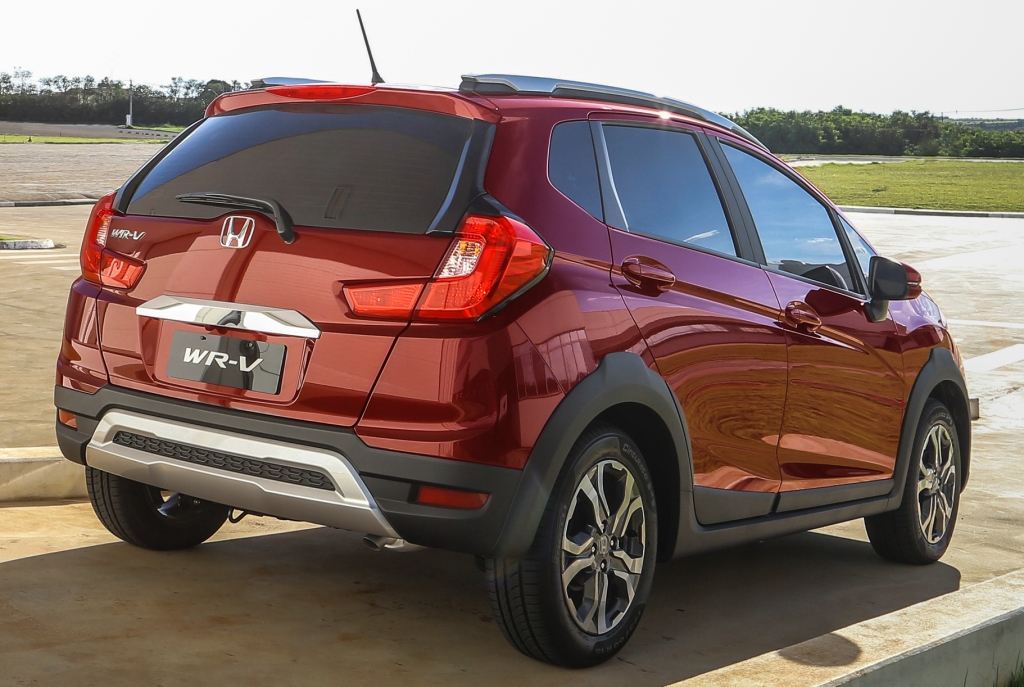 缤智1.5跟飞度1.5一样的发动机吗,本田2023缤智和飞度哪个更值得买