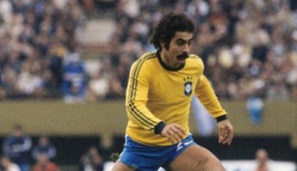 巴西巨星卡卡全集,巴西最帅10号球星莱昂纳多