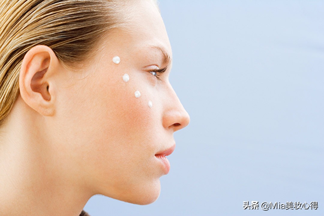 用防晒就搓泥怎么回事,为什么防晒会和底妆搓泥