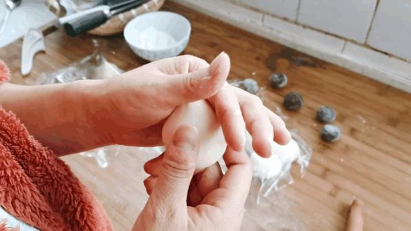 家里老人过大寿寿桃,老人过生日做几个寿桃