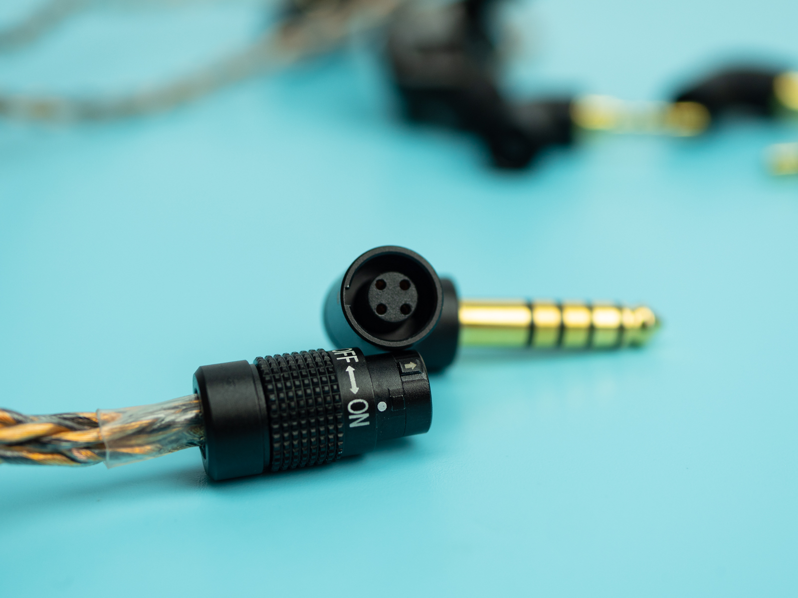 换换更好听,简评扬仕7N单晶铜MMCX耳机线