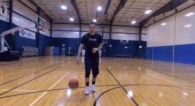 篮球十大过人技巧慢动作视频,最强nba科比过人后转身怎么做