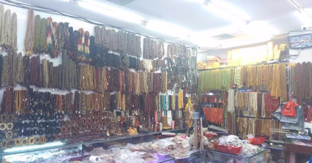 如何挑选适合自己的木质手串,哪种木质手串最有香味且便宜