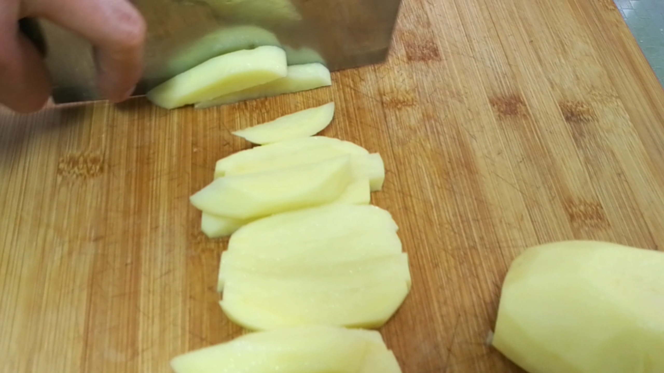 炸薯条怎么炸又酥又香又脆,炸薯条又脆又香的方法